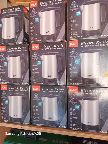 2.3Litres Raf stainless steel kettle