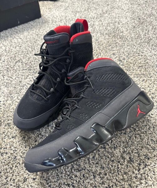 Air Jordan Retro 9
