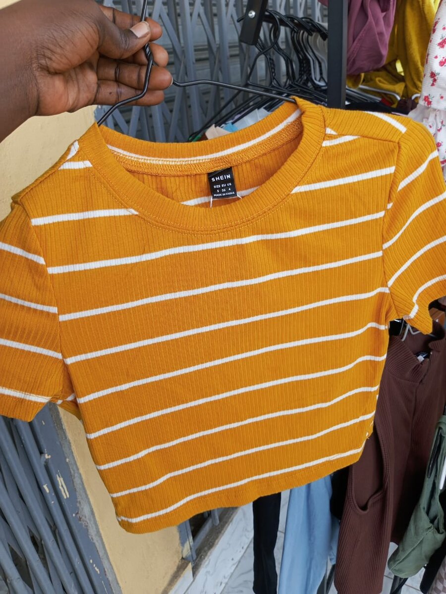 Lot de tops d'été stylés