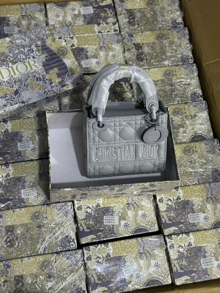 Christian Dior(Luxury at its peak)