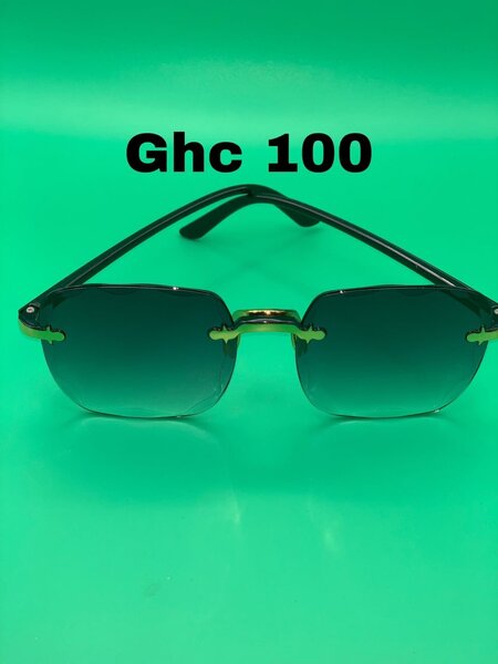 Body splash and perfume