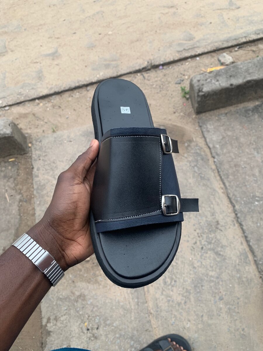 Sandales en cuir confortables