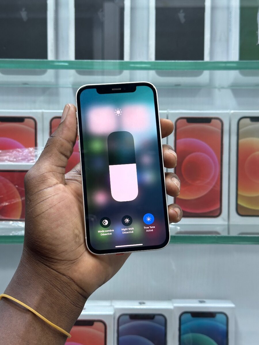 iPhone 12simple 64go second propre