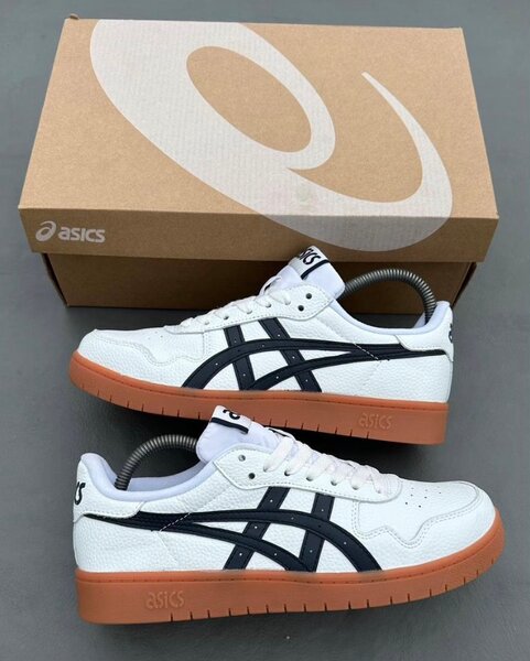 Baskets ASICS blanches