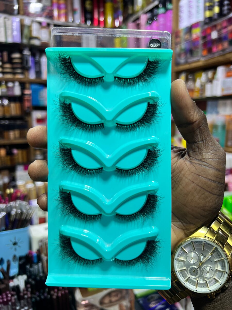 Voluminous False Eyelashes Set