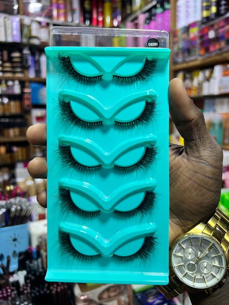 Voluminous False Eyelashes Set