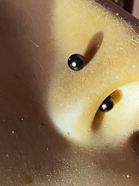 Faux piercing