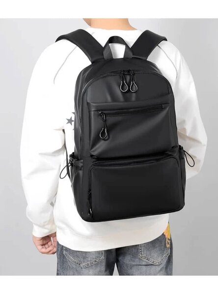 Sac à dos élégant noir