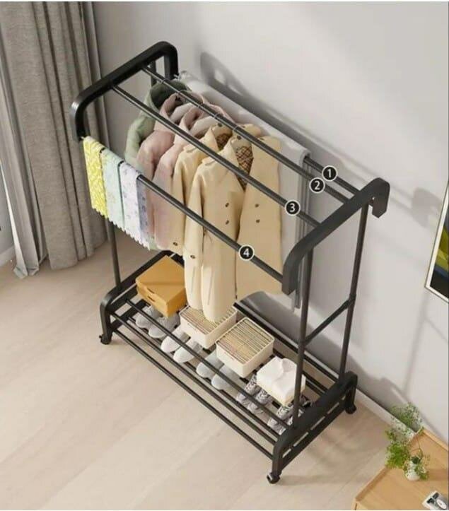 Portant vêtements robuste