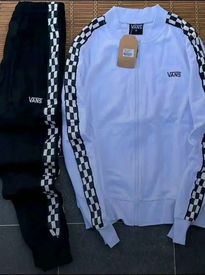 Ensemble de sport à carreaux Vans