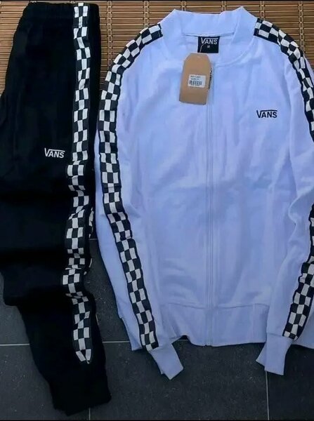 Ensemble de sport à carreaux Vans