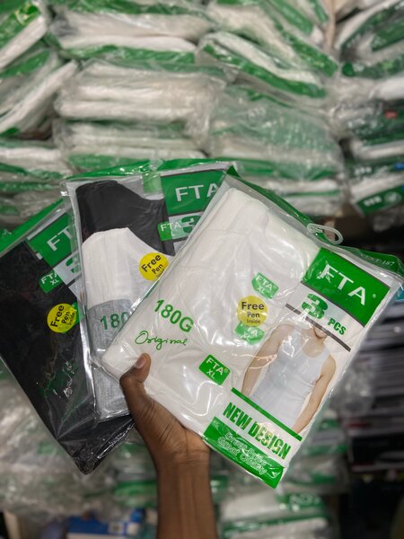 3paquet de Débardeurs à 7500f