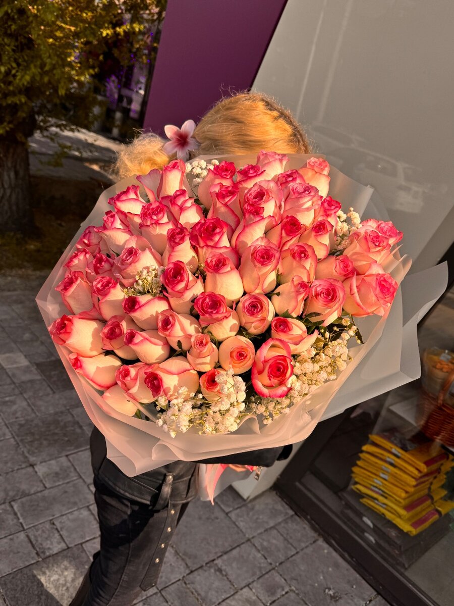 Розы Джумилия