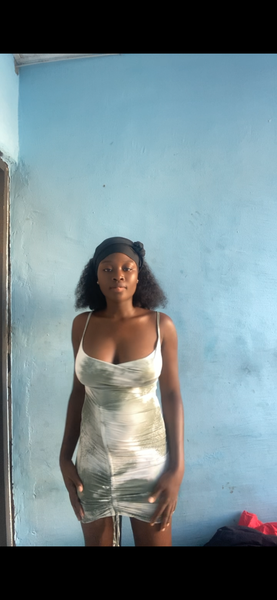 Friperie top et robes luxe