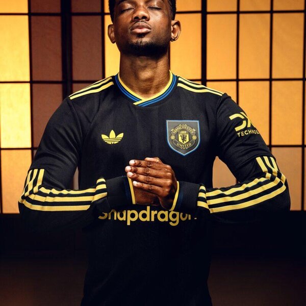 Maillot de Foot Noir Adidas