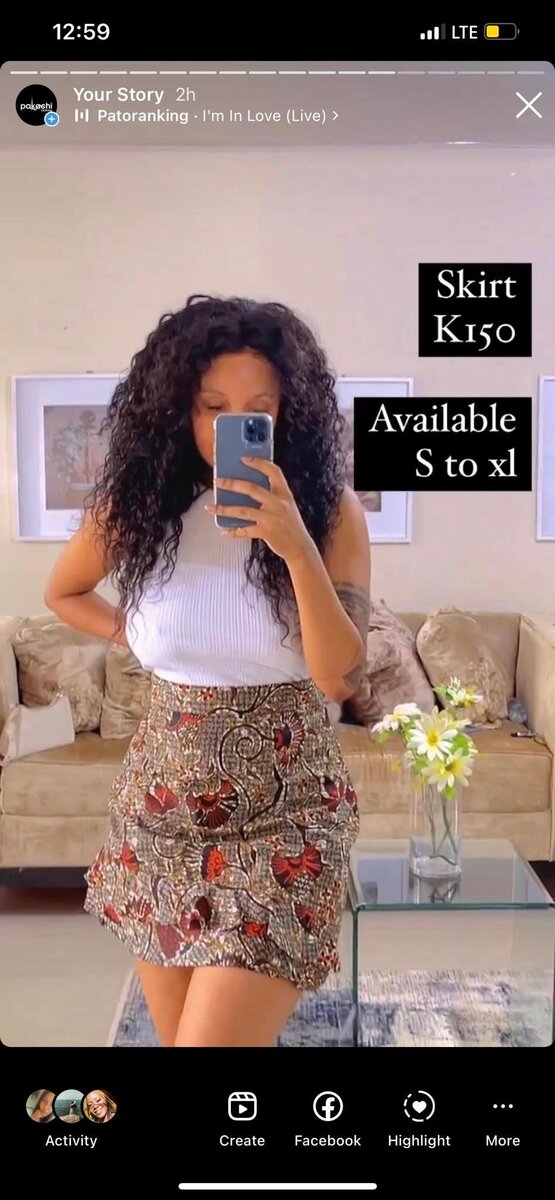 Women's mini skirt with print