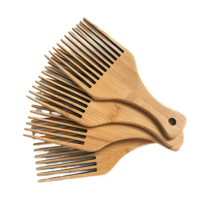 Peigne en bois naturel