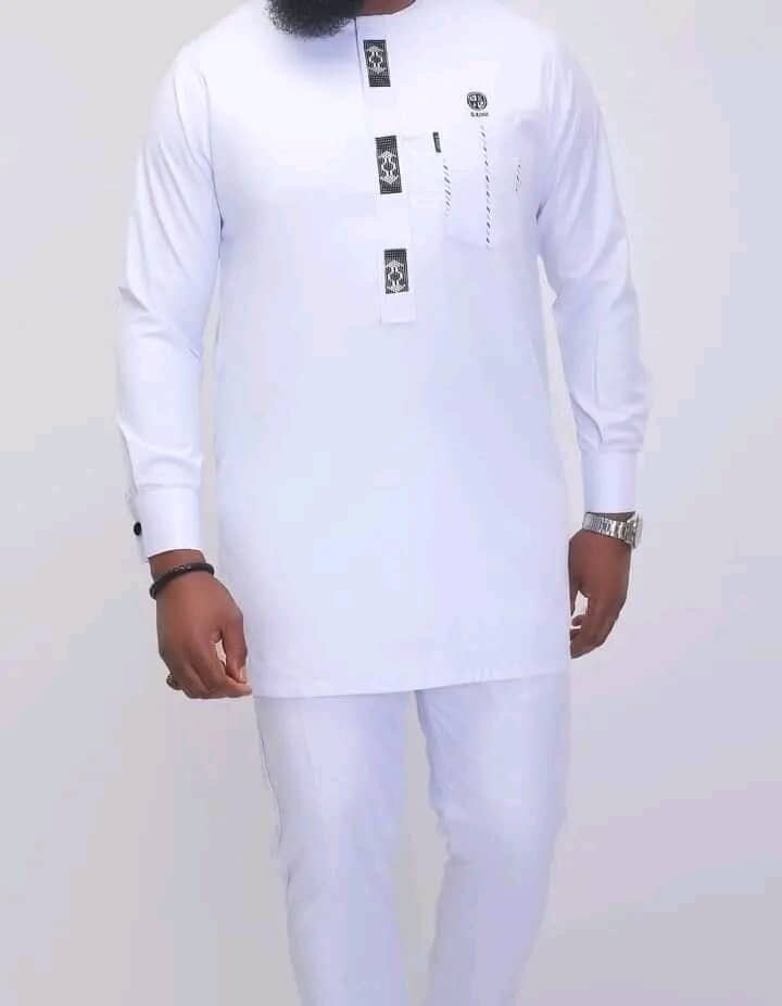 Tunique Homme Rayée Élégante