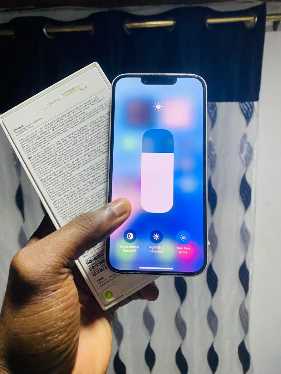 iPhone 14 CE Blanc 128GB