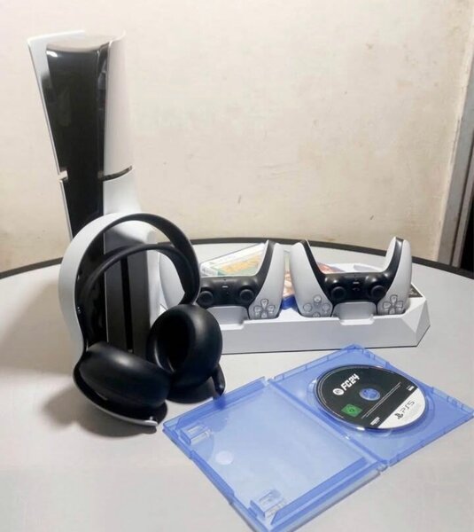 Pack Console PS5 avec Accessoires