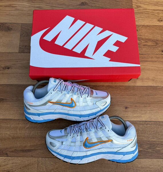 Chaussures sport Nike Air