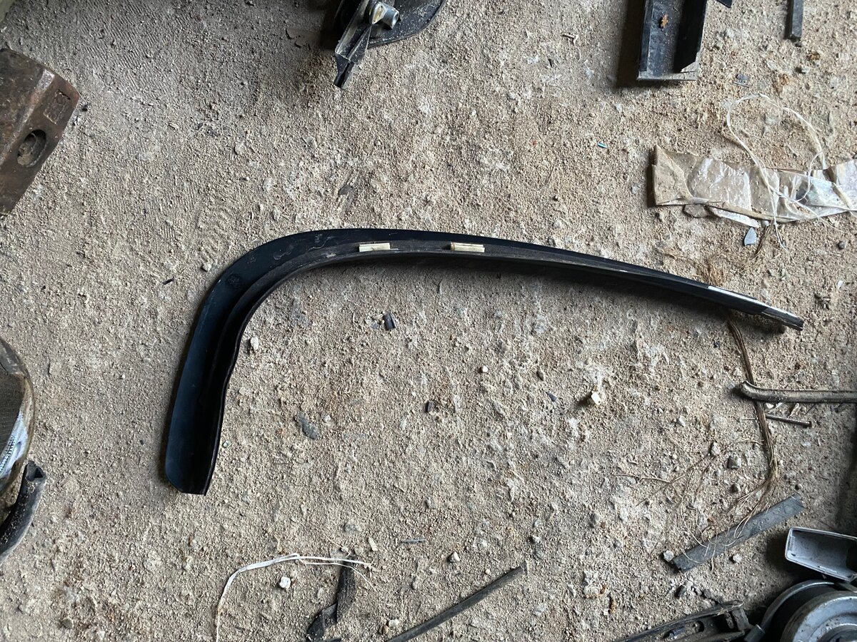 Baguettes de finition portière