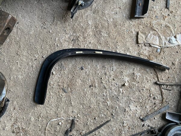 Baguettes de finition portière