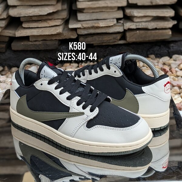 Air Jordan 1 Low X Travis scott “Mocha”