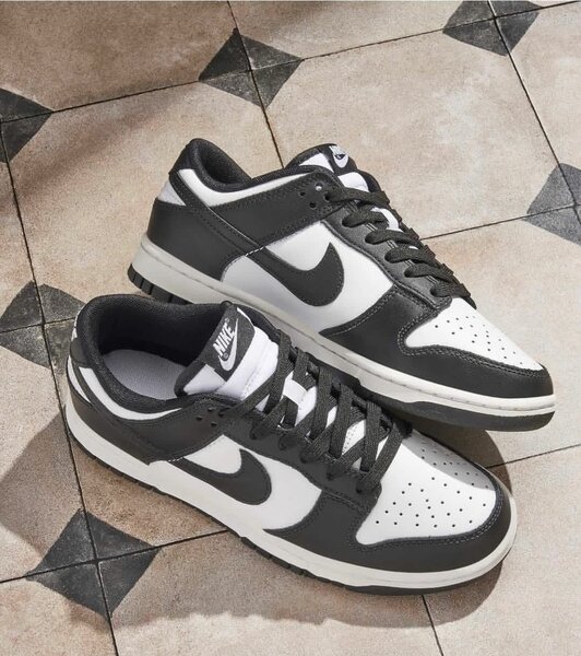 Baskets Nike Dunk Low Noir