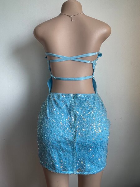 Sparkling blue evening Gown