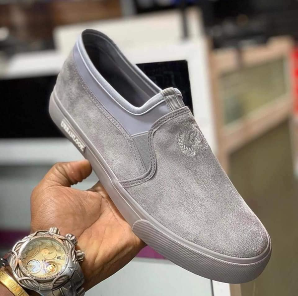 Slip-ons grey