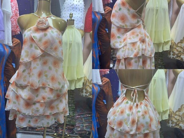 Robe courte à fleurs orange