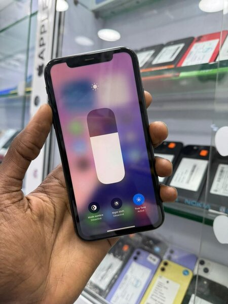 11 simple 64go Casi retour