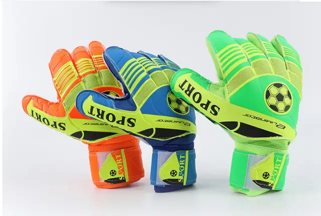 Gants de gardien de but.