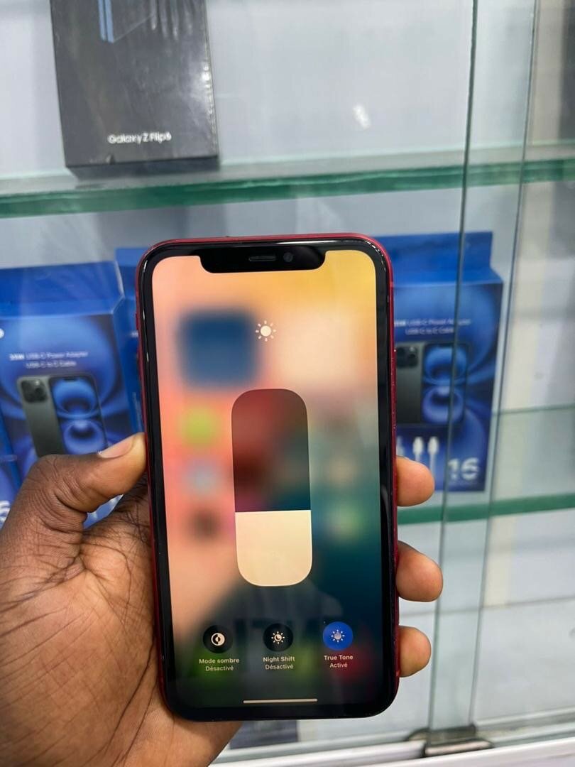 iPhone 11 Rouge 64GB