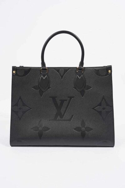 Quality hand bag for the Queens