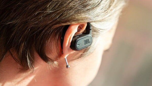 JBL Soundgear Sense Earbuds