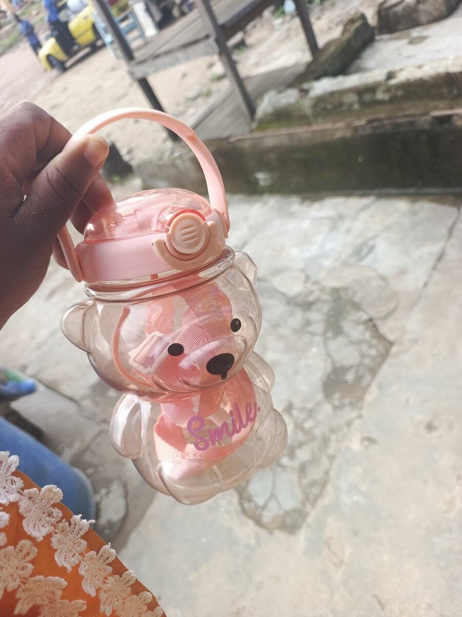 Bouteille en forme d'ours