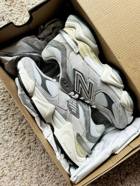 New Balance 9060