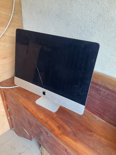 Apple iMac 21.5 pouces