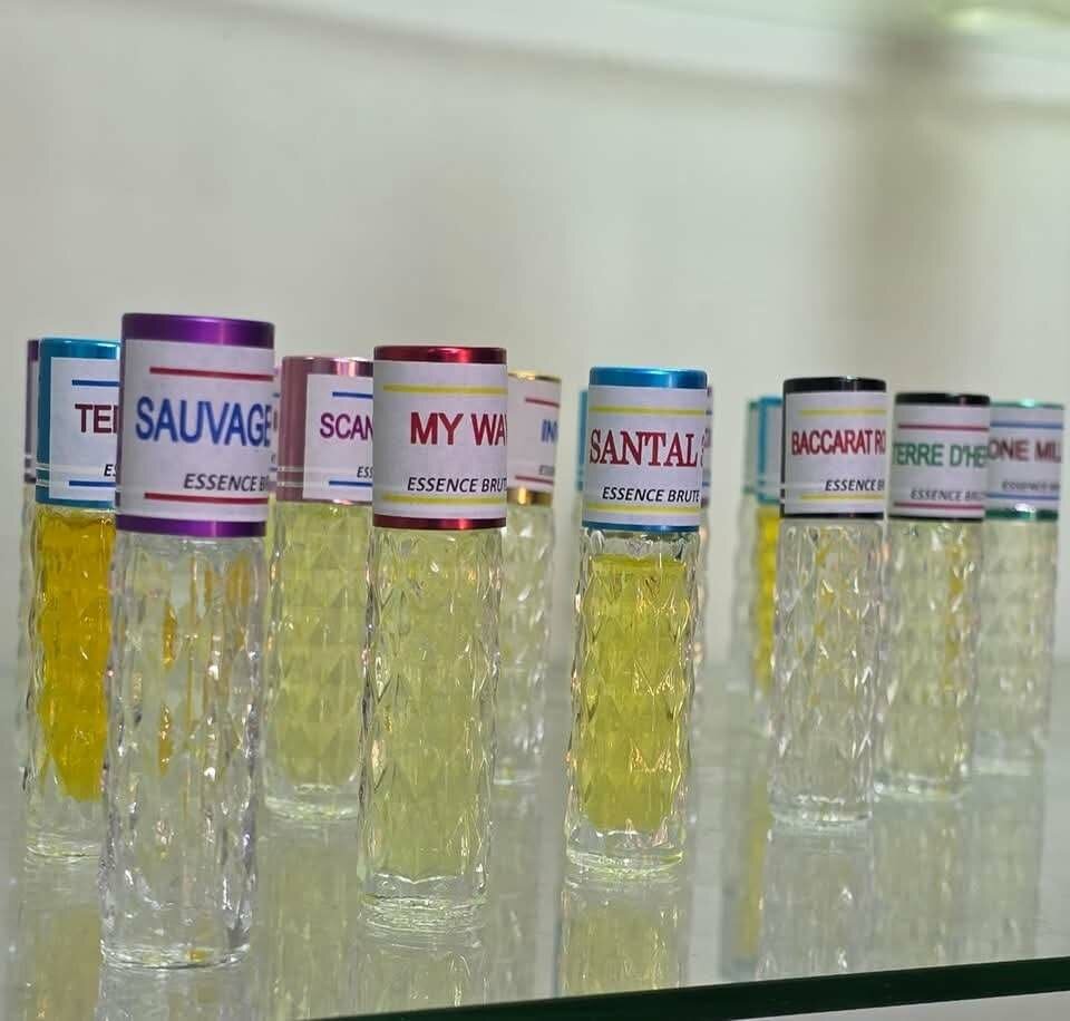 Parfums Essences Variées