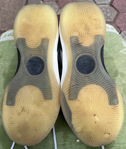 Li Ning Yu Shuai XIII Low C.J