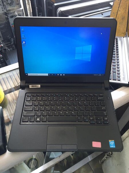 Dell latitude 3340