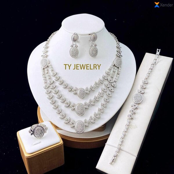 Ensemble Bijoux Éclatant