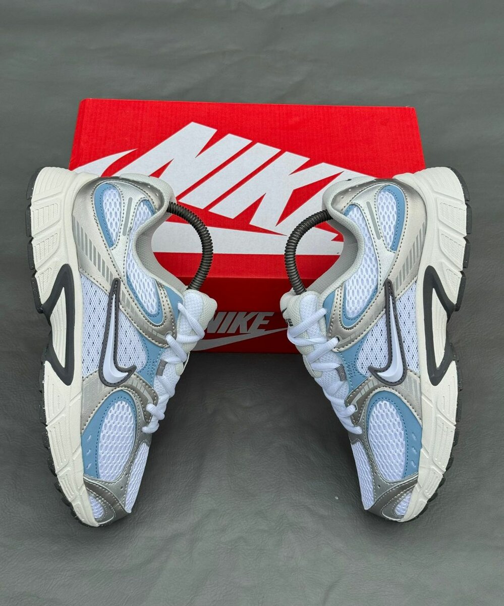 Nike v5 RNR