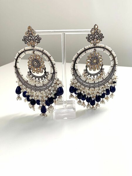 Artificial earrings