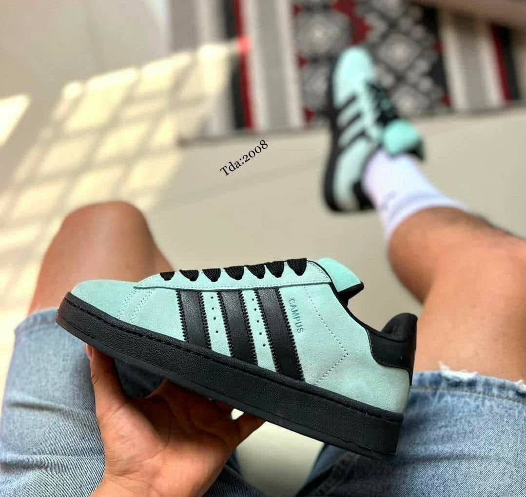 Adidas campus