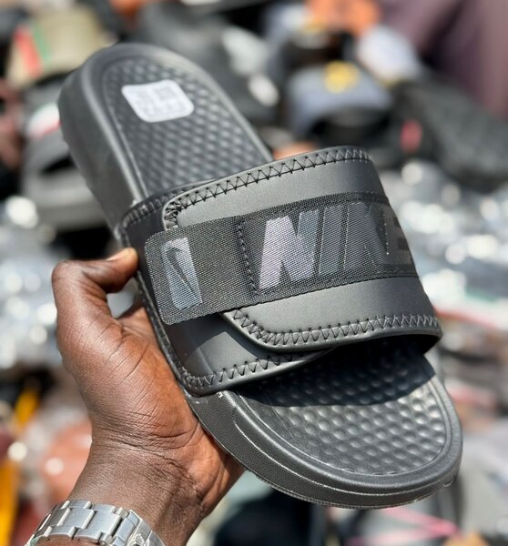 Sandales sport noires