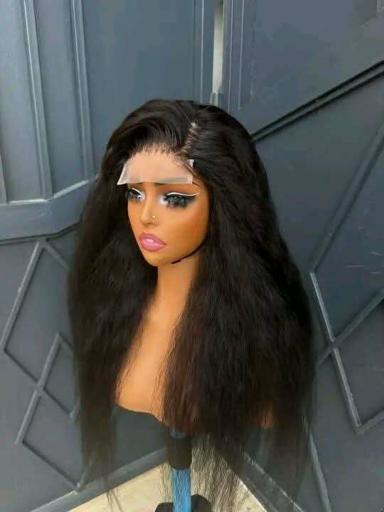 Perruque longue en dentelle