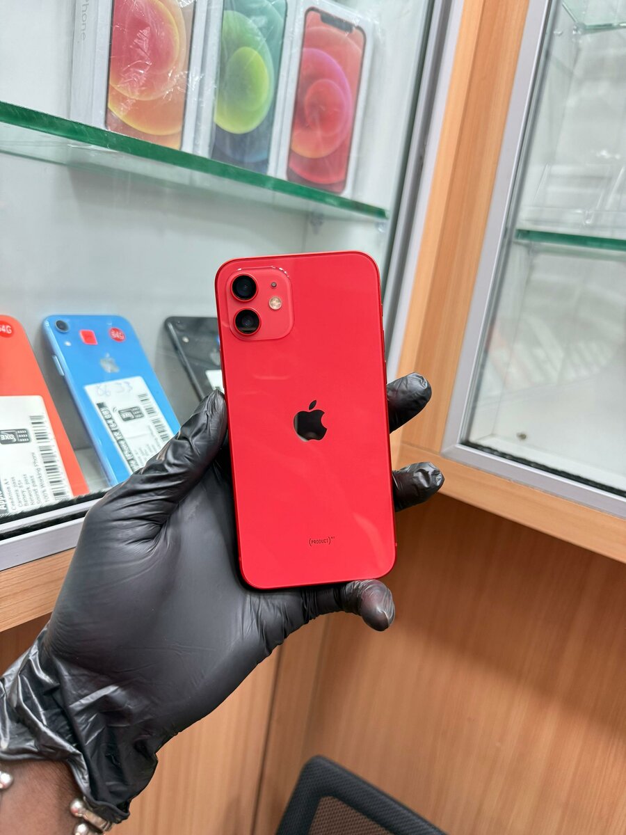 12. 128Go très propre disponib